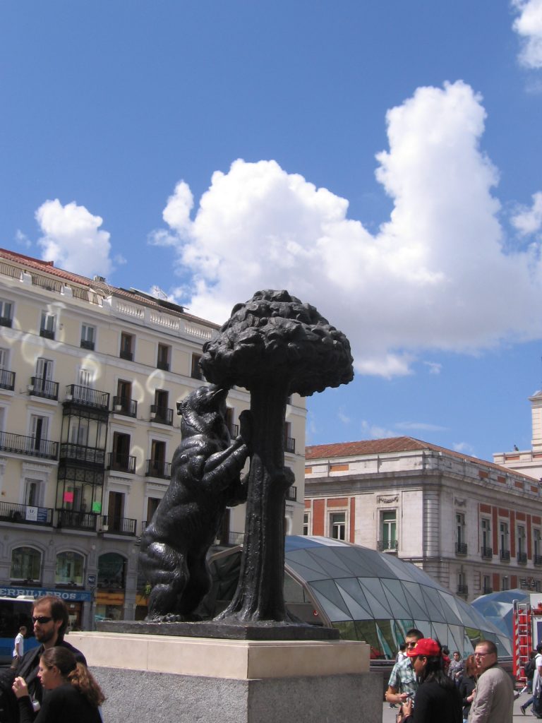 Madrid: El Oso y El Madrono (Puerta del Sol)